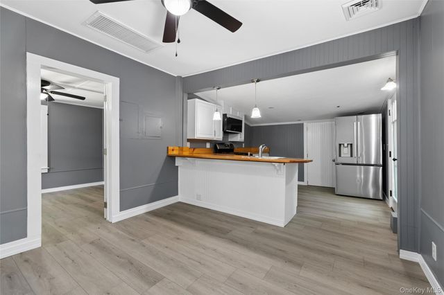 26 Flanders Boulevard, Flanders, NY 11901