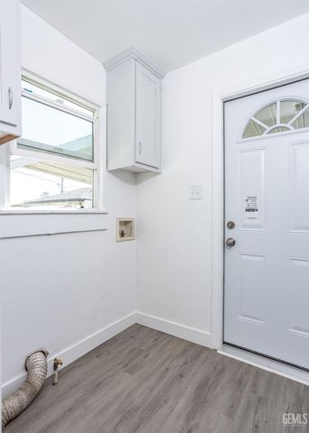 3325 Monterey Street, Bakersfield, CA 93306