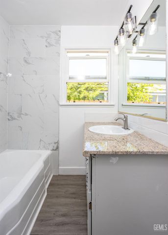 3325 Monterey Street, Bakersfield, CA 93306