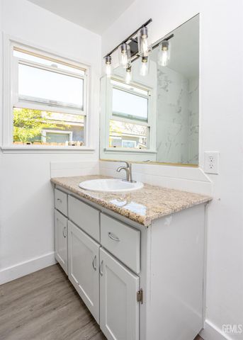 3325 Monterey Street, Bakersfield, CA 93306