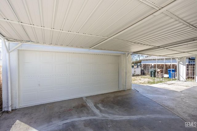 3325 Monterey Street, Bakersfield, CA 93306