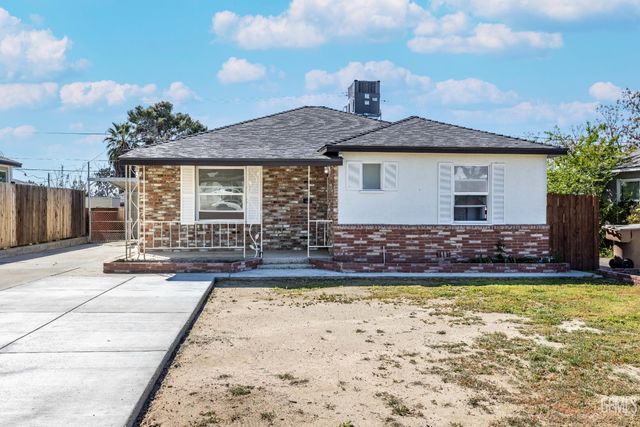 3325 Monterey Street, Bakersfield, CA 93306