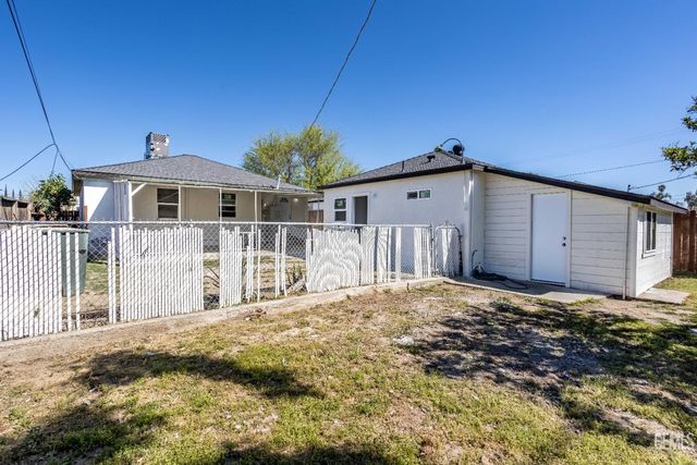 3325 Monterey Street, Bakersfield, CA 93306