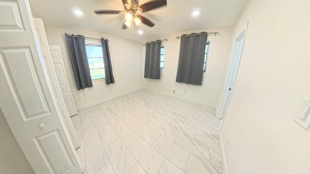 341 HENTHORNE Drive, Palm Springs, FL 33461