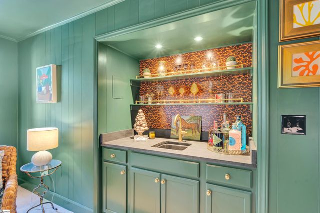 120 Lullwater Road, Greenville, SC 29607