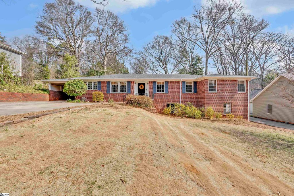 120 Lullwater Road, Greenville, SC 29607