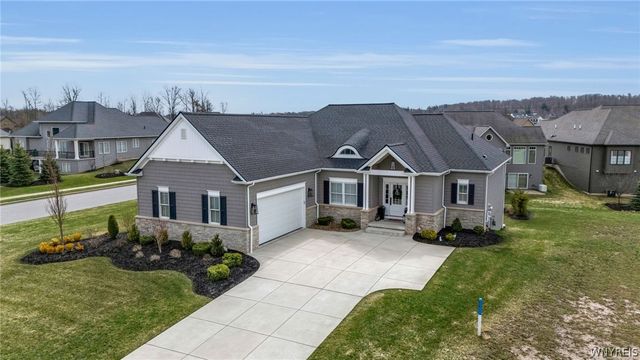 9681 Sand Cherry Court, Clarence, NY 14032