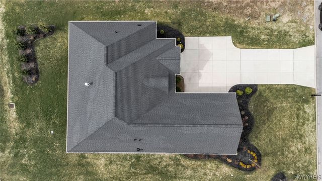 9681 Sand Cherry Court, Clarence, NY 14032