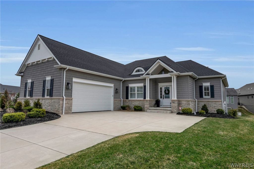 9681 Sand Cherry Court, Clarence, NY 14032