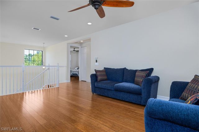 3296 Pacific DR, Naples, FL 34119