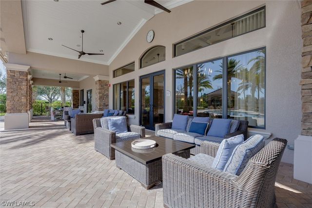 3296 Pacific DR, Naples, FL 34119