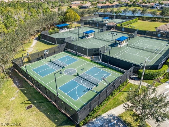 3296 Pacific DR, Naples, FL 34119