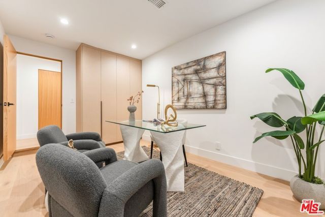6022 Elba Place, Los Angeles, CA 91367