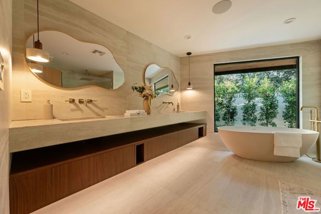 6022 Elba Place, Los Angeles, CA 91367