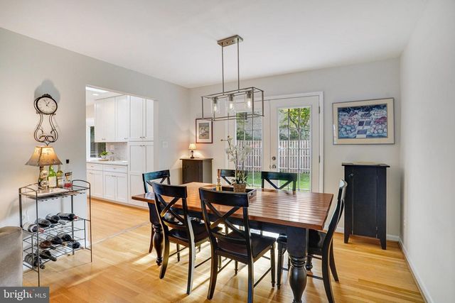 3300 PRINCE WILLIAM DR, Fairfax, VA 22031