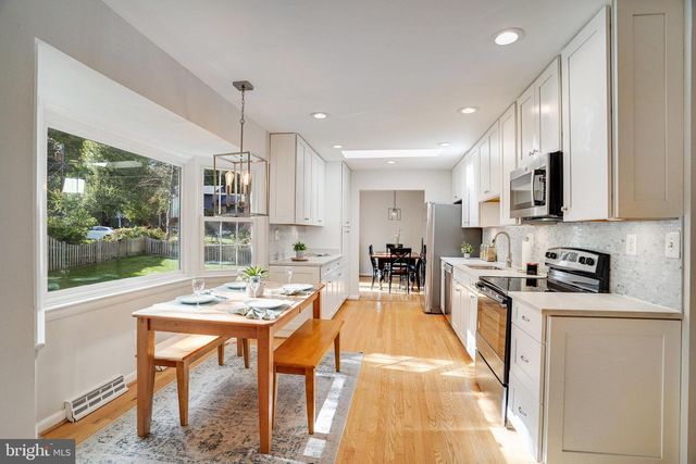 3300 PRINCE WILLIAM DR, Fairfax, VA 22031