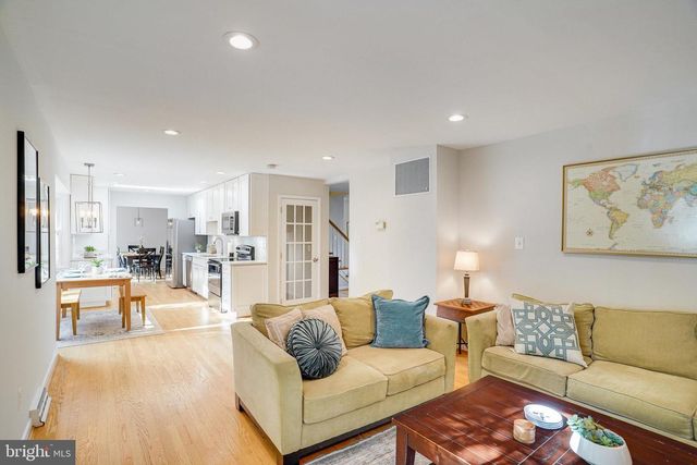 3300 PRINCE WILLIAM DR, Fairfax, VA 22031