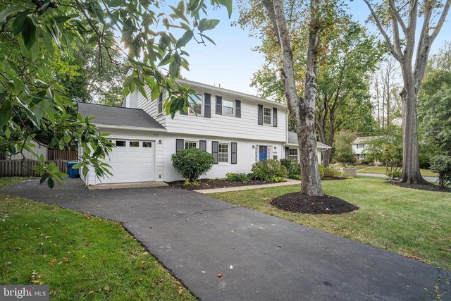 3300 PRINCE WILLIAM DR, Fairfax, VA 22031