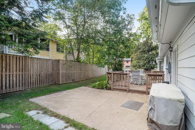 3300 PRINCE WILLIAM DR, Fairfax, VA 22031