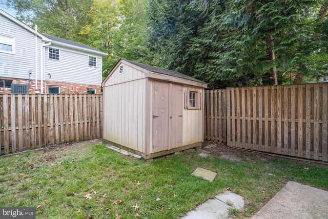 3300 PRINCE WILLIAM DR, Fairfax, VA 22031