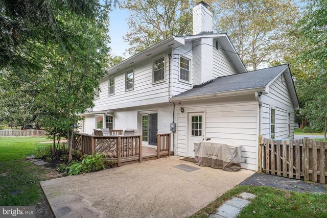 3300 PRINCE WILLIAM DR, Fairfax, VA 22031