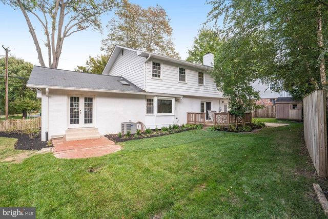 3300 PRINCE WILLIAM DR, Fairfax, VA 22031