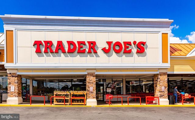 3300 PRINCE WILLIAM DR, Fairfax, VA 22031