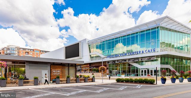 3300 PRINCE WILLIAM DR, Fairfax, VA 22031