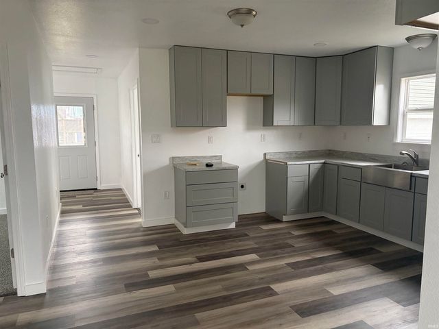 4567 W B Drive, Albion, IN 46701