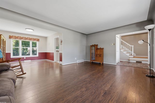 49861 Valley Drive, Shelby Twp, MI 48317