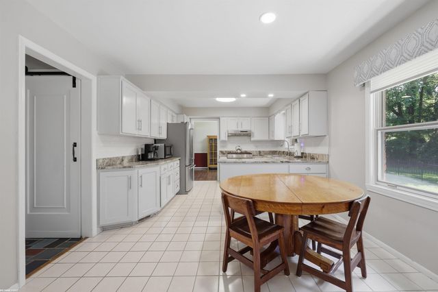 49861 Valley Drive, Shelby Twp, MI 48317