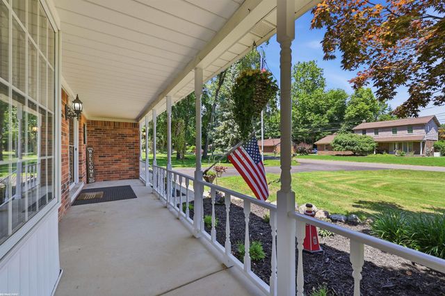 49861 Valley Drive, Shelby Twp, MI 48317
