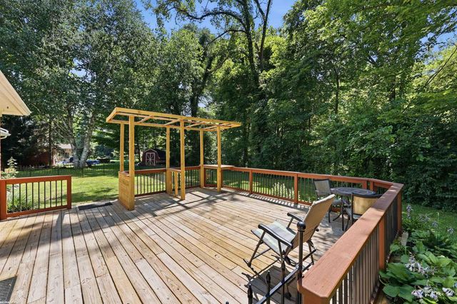 49861 Valley Drive, Shelby Twp, MI 48317