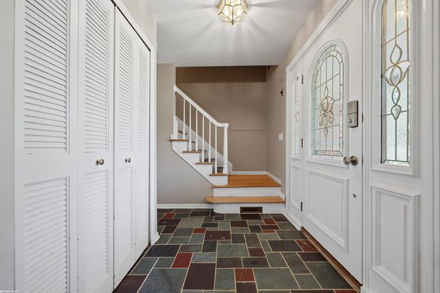 49861 Valley Drive, Shelby Twp, MI 48317