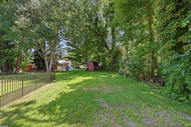 49861 Valley Drive, Shelby Twp, MI 48317