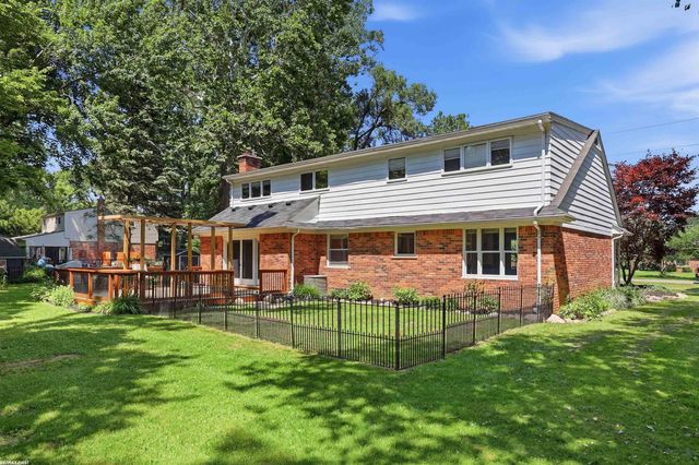49861 Valley Drive, Shelby Twp, MI 48317