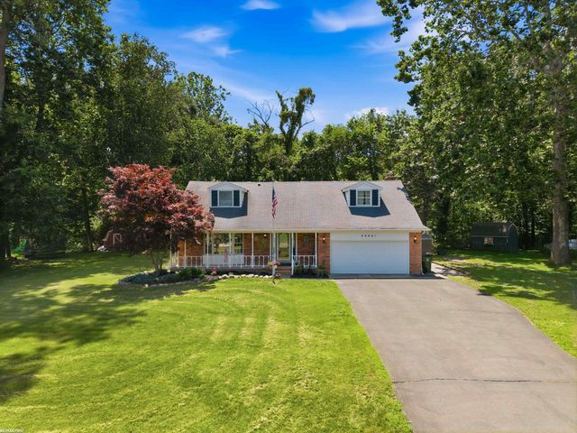 49861 Valley Drive, Shelby Twp, MI 48317