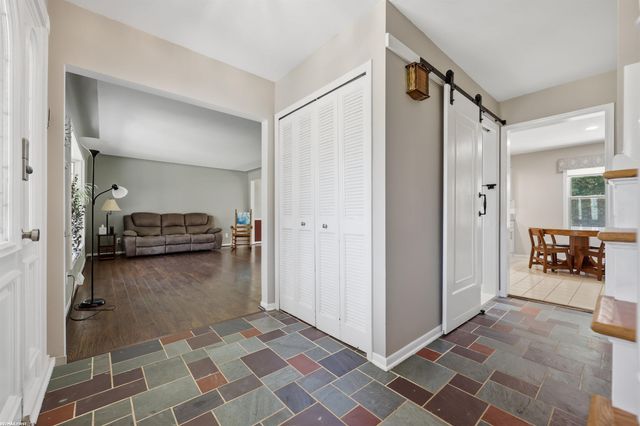 49861 Valley Drive, Shelby Twp, MI 48317