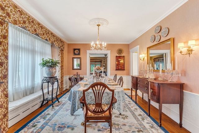 131 Fair Oaks Park, Needham, MA 02492