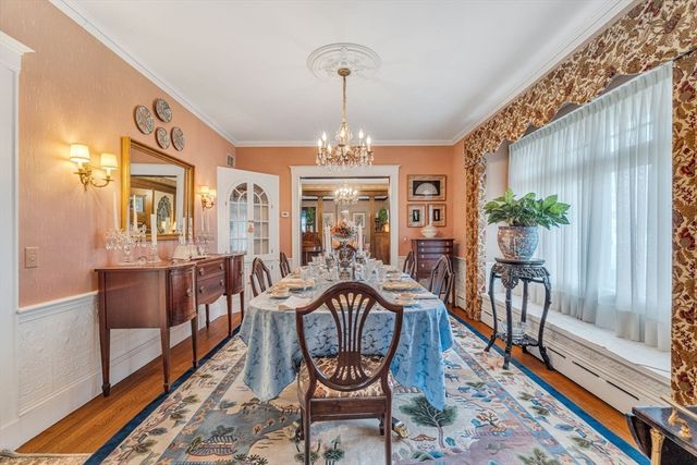 131 Fair Oaks Park, Needham, MA 02492