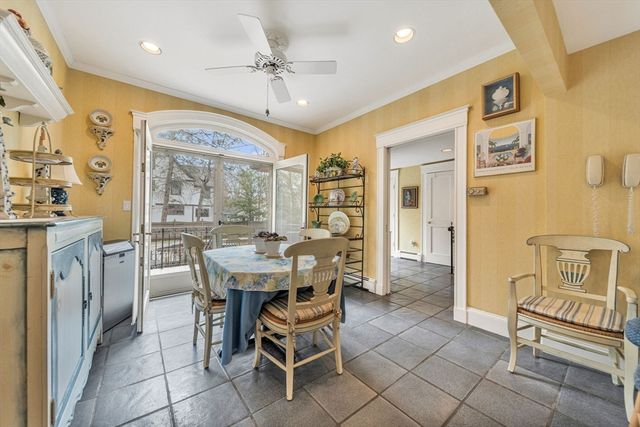 131 Fair Oaks Park, Needham, MA 02492