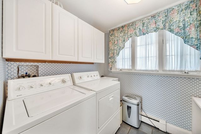 131 Fair Oaks Park, Needham, MA 02492