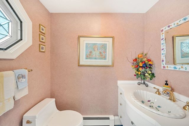 131 Fair Oaks Park, Needham, MA 02492