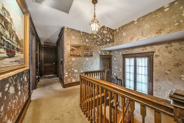 131 Fair Oaks Park, Needham, MA 02492