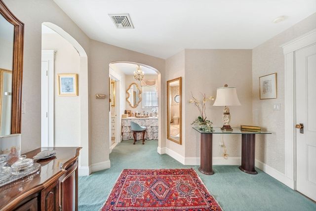 131 Fair Oaks Park, Needham, MA 02492