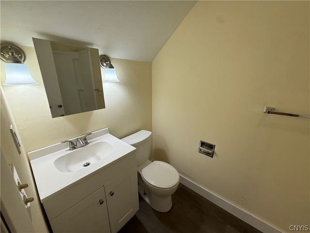 416 Danforth Street 1F, Syracuse, NY 13208