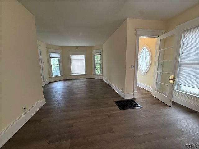 416 Danforth Street 1F, Syracuse, NY 13208