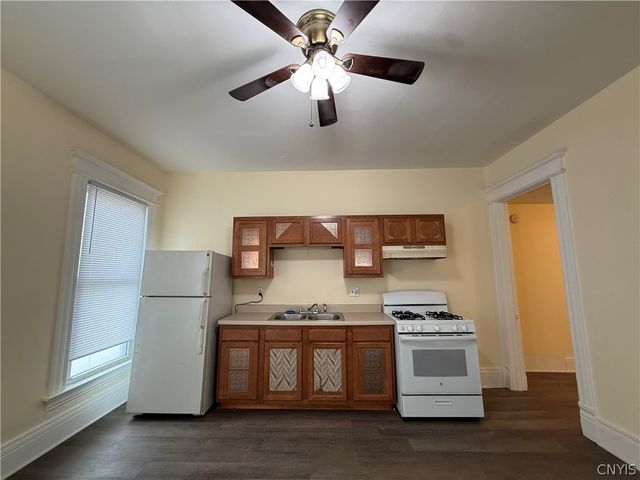 416 Danforth Street 1F, Syracuse, NY 13208