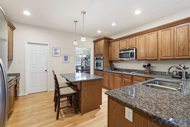 13630 River Rd, Chesterfield, VA 23838