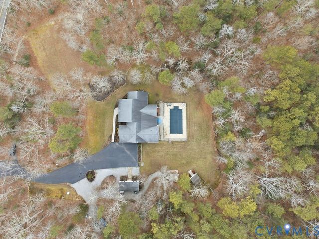 13630 River Rd, Chesterfield, VA 23838